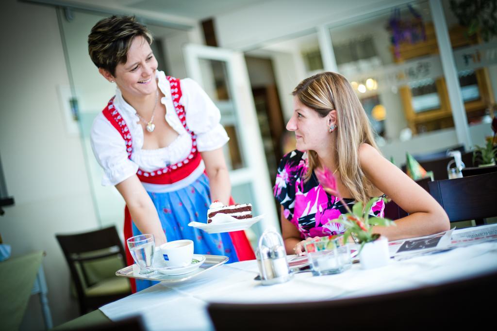 Bauernwirt Hotel กราซ ภายนอก รูปภาพ